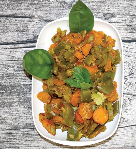 Bohnen-Karotten Gemüse-Curry Vegan Gericht Ayurveda Rezept